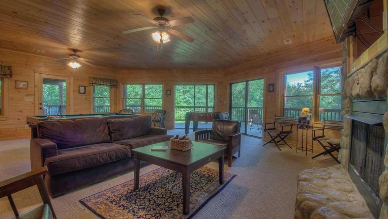All Decked Out Blue Ridge Extérieur photo