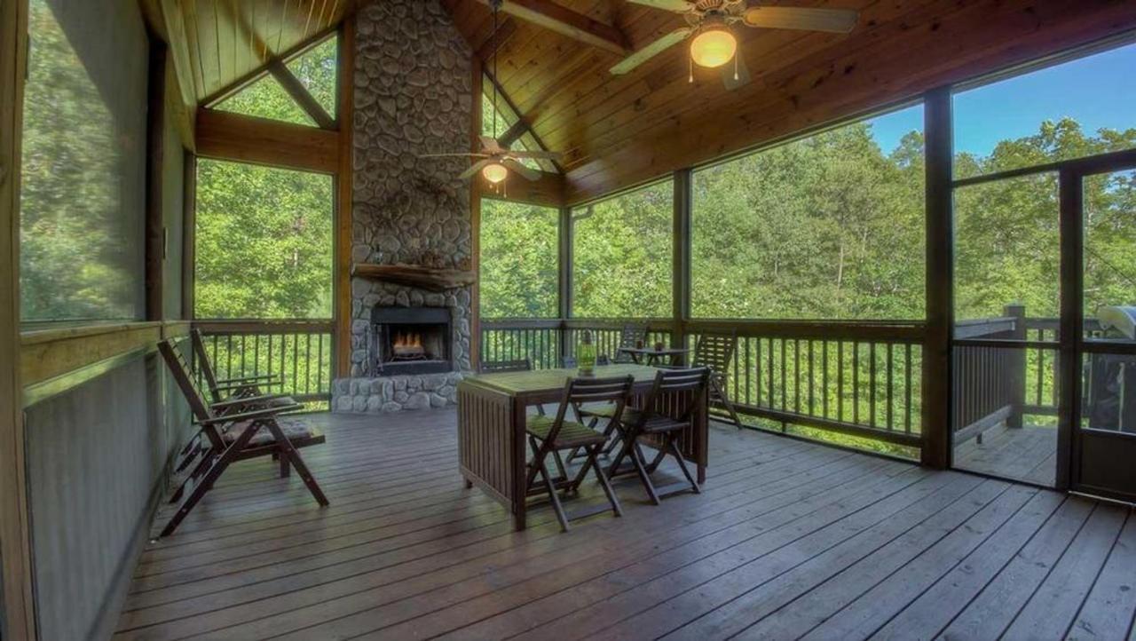 All Decked Out Blue Ridge Extérieur photo