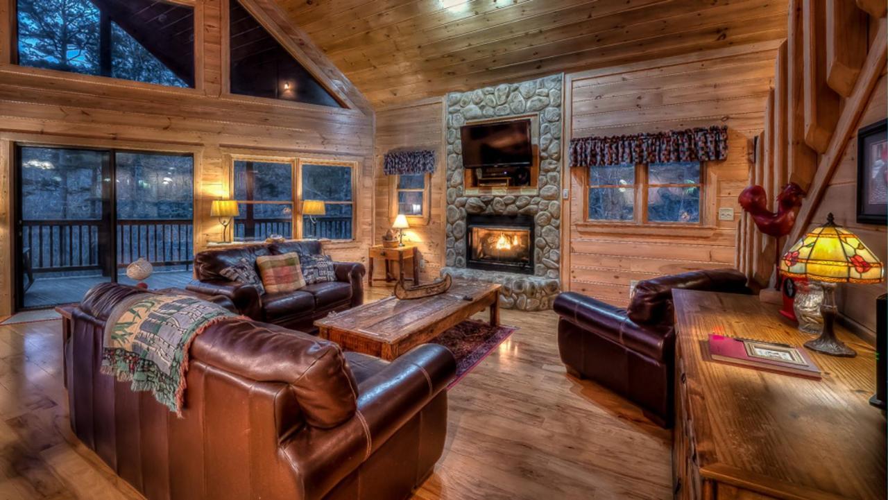 All Decked Out Blue Ridge Extérieur photo